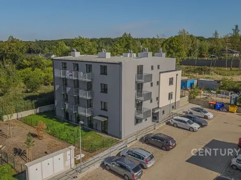 Pronájem bytu 1+kk, Milovice, 27 m2