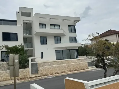 Prodej vily, Zadar, Chorvatsko, Krešimirova obala, 242 m2