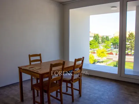Pronájem bytu 2+kk, Veselí nad Moravou, náměstí Míru, 37 m2