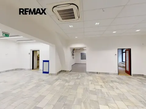 Prodej obchodního prostoru, Jevíčko, Palackého nám., 430 m2