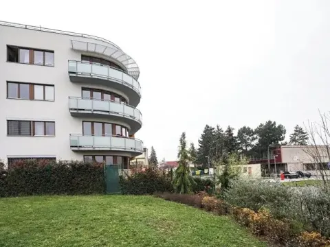Pronájem bytu 3+kk, Praha, Pražská, 82 m2