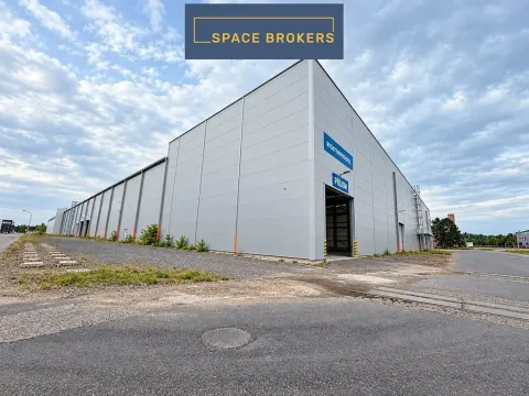 Pronájem skladu, Pardubice, 3294 m2
