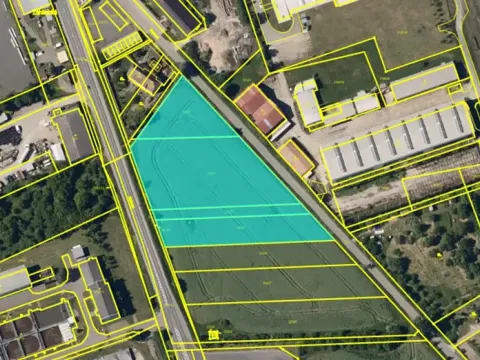 Prodej komerčního pozemku, Hulín, 8605 m2