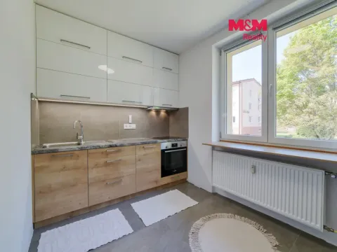 Prodej bytu 3+1, Planá, Fučíkova, 63 m2