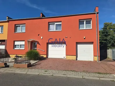 Pronájem bytu 2+1, Mostkovice, U Hřiště, 66 m2