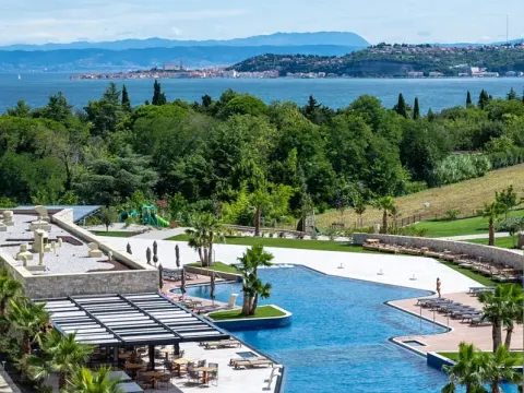 Prodej bytu 4+kk, Umag, Chorvatsko, 123 m2