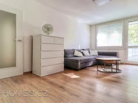 Pronájem bytu 2+kk, Praha, Novoborská, 44 m2